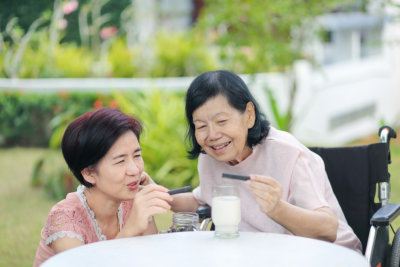 women eating